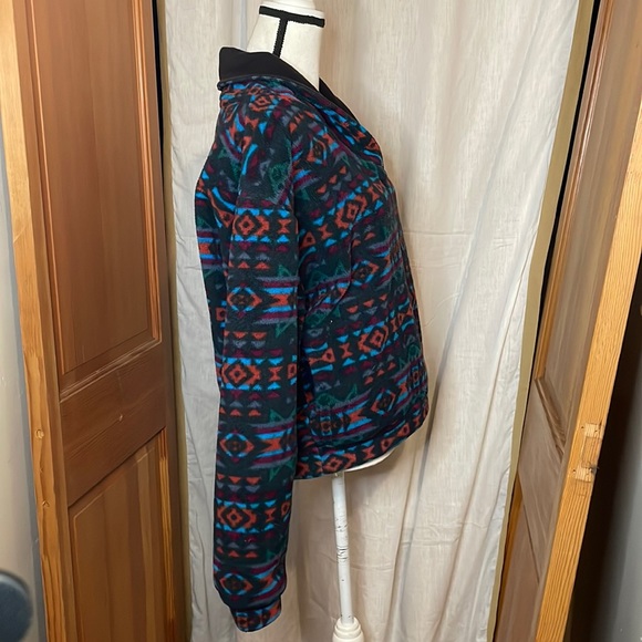 Early Man Images with Aspen embroidered on front colorful pullover sweater Large - Picture 5 of 5